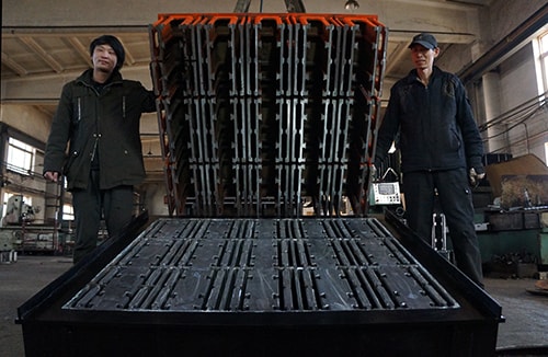 Benda Mold Supplies Large Block Molds for Hess RH2000